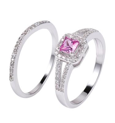 China Anillo de luxe CLASSIQUE Rosa Cubic Zirconia Square Pink Diamond Rings for sale