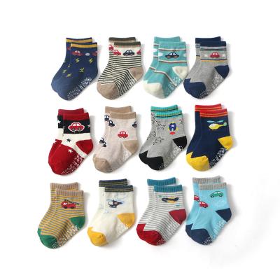 China 2021 Custom logo non-slip socks hot sale children's CLF socks QUICK DRY cartoon baby socks 0-1-3-5 years old for sale