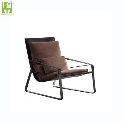 China Comfortable Peep Hotel Bedroom Furniture Modern PU Leather Chair With Back Cushion for sale