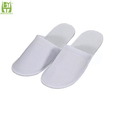 China High Quality White Hotel Logo Lightweight Custom Disposable Guest Room Slipper for sale