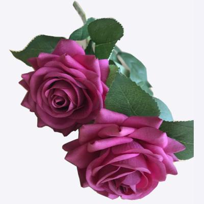 China Green Artificial High Quality 2 Main Environmental Protection Latex Material Rose Flowers for sale