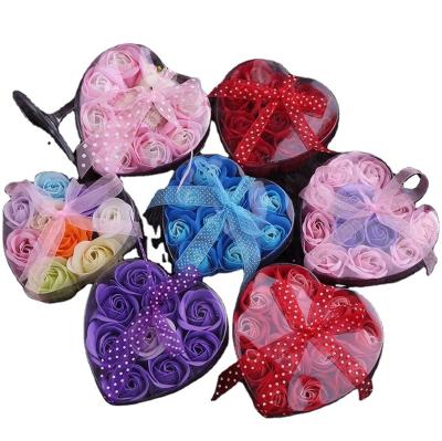 China High quality environmental protection green plant flower heart shape rose soap rose flower transpence gift box for gifts for sale