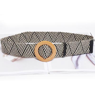 China Imitation Straw Straw Braided Women Belts With Rattan Wooden Buckle for sale