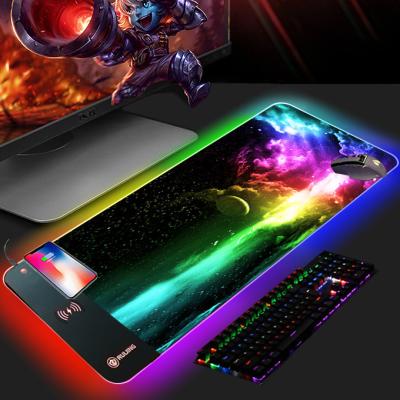 China HEATED Customize LOGO Larger Gaming 15W RGB Fast Wireless Charging Mouse Pad for sale