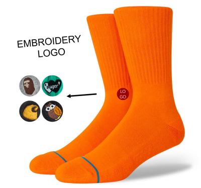 China Wholesale QUICK DRY low moq designer socks sport custom cotton mens crew stand socks with logo for sale