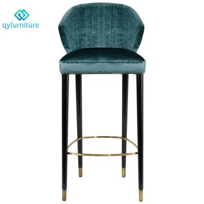 China Modern Commercial Bar Furniture Velvet Bar Stools Luxury Umpire Chair With Wooden Legs for sale