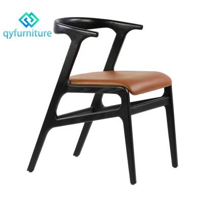 China Commercial Grade Modern Design Durable Wood Frame Leather Restaurant Dining Chairs for sale