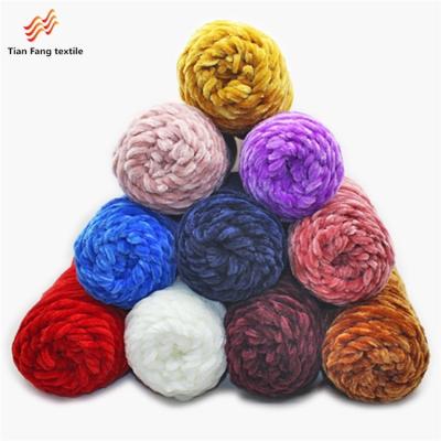 China Anti-bacteria Polyester Chunky Chenille Yarn Soft Pilling 100% Pilling Velvet Anti-bacteria Polyester Hand Knit Fashion Colorful Chenille Yarn for sale