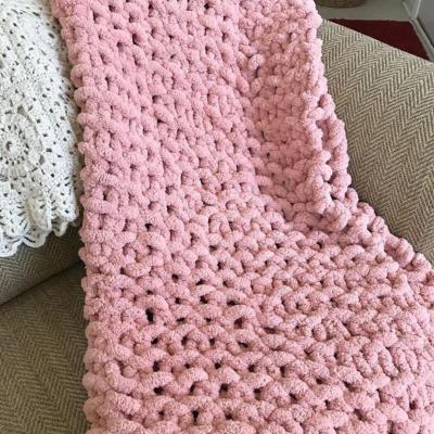 China Super Cozy Warm Living Room Blanket For Winter Knit To Crochet Chenille Chunky Knit Throw Blanket Home Decor Baby Soft Woven Blanket for sale