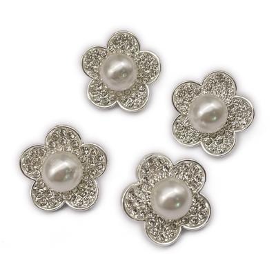 China Viable Factory Wholesale Zinc Alloy Garment Accessories Custom Flower Pearl And Diamond Shank Button for sale