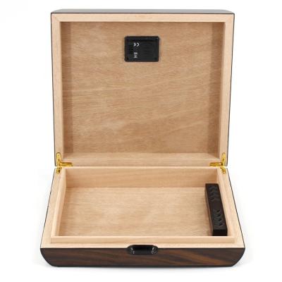 China Fashion Custom Luxury Cedar Wooden Digital Hygrometer Cigar Tobacco Humidifier for sale