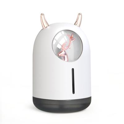 China 600ml deer air mist maker mini air humidifier with led lamp night light for sale