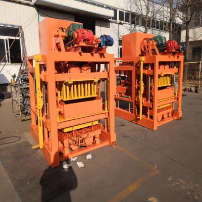 China Building Material Shops QTJ4-26C Paving Block Brick Making Machinery , Concrete Block Brick Molding Machinery for sale