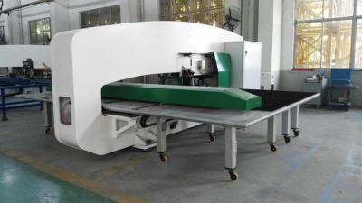 China Lochende Art Platte CNC der Werkzeugmaschinen-hydraulische Presse-Bremseo zu verkaufen