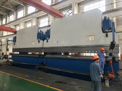 China Automático CNC Tandem Press Brake 3000 toneladas comprimento da mesa 12000mm dobra 20mm folha à venda