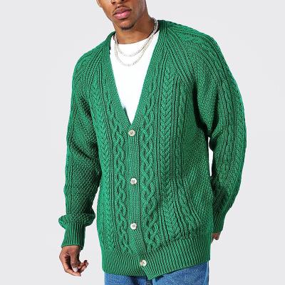 China 100%Acrylic Mens Anti-Shrink Green Raglan Sleeve Oversized Cable Knitted Shawl Cardigan Knitsweater for sale