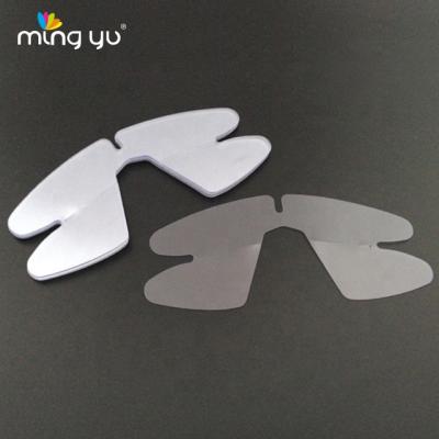 China Durable Plastic Collar Butterfly For Men's Shirt for sale