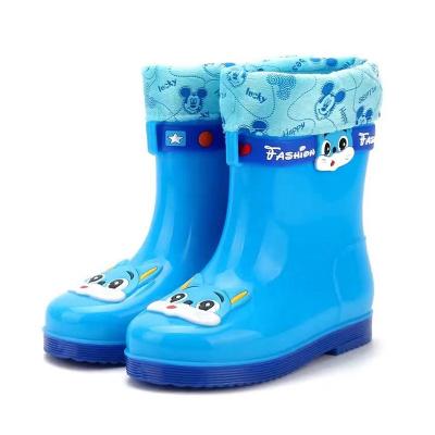 China Shiny PVC Fashion Kids PVC Rain Boots With Fur Lining for sale