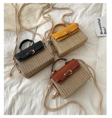 Cina 100% 2021 Eco-friendly Luxury Straw Leather Bag Straw Crossbody Bags Ladies Beach Handbags in vendita