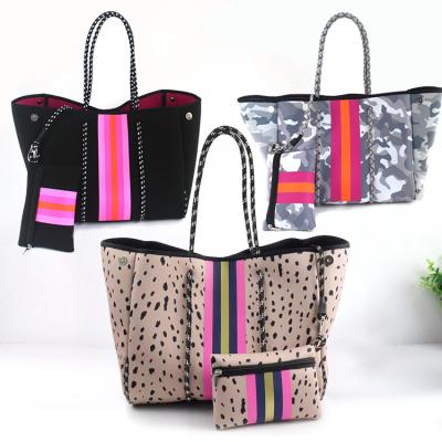 Cina Beach Bags Wholesale Summer Women Beach Bags Neoprene Tote Bag in vendita