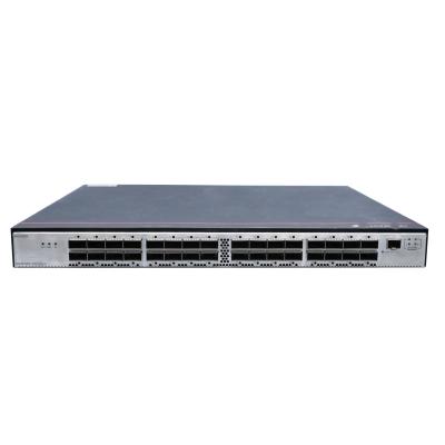 China CloudEngine CE8850E-32CQ-EI Switches (32*100GE QSFP28.1*10GE SFP+) 02354LJA Data Center Switch Enterprise Class Switch for sale