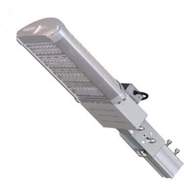 China alumbrado público al aire libre solar del poder más elevado LED de las luces de calle de 110W 8000lm Osram LED en venta