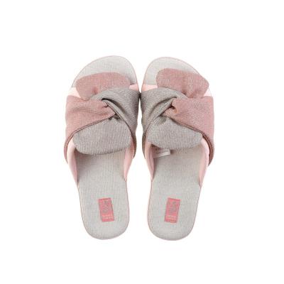 China The light princess's sweet dream for girls from 12 to 15 years old with anti-slip children's slippers for sale