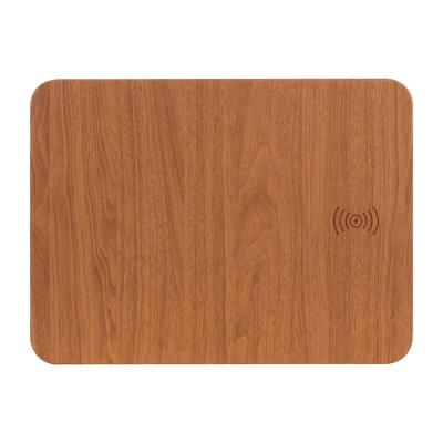 China Mouse and Mobile Phone Factory Price 2 in 1 Wireless Fast Charging Mouse Pad with Customized Wood Color for PC Computer Laptop Office Home Use for sale