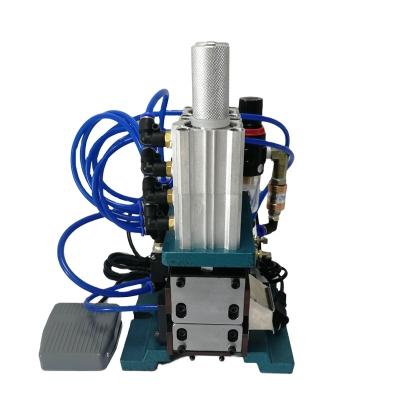 China Pneumatic Peeling / Cutting Wire Peeling Strip And Machine Wire Cutting And Stripping Machine for sale