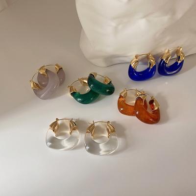 China Environmentally Friendly Fashionable Resin Transparent Gold Plated Colorful Acrylic Circle Hoop Earrings U Shaped Earrings for sale