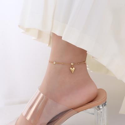 China High Quality Environmental Friendly 18K Gold Zircon Beads Stainless Steel Chains Heart Jewelry Anklet Dangling Anklet For Women for sale