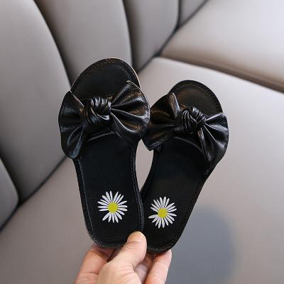 China Latest Summer Girls Black Daisy Factory Outdoor Cute Cheap Slippers Waterproof Original Kids Shoes For Little Girls for sale