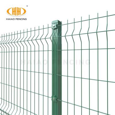 China Easily Assembled 8 Gauge 4x4 Welded Wire Mesh Fence For Low Wall for sale