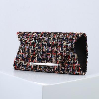 China Custom Large Capacity Handmade / Modern Design Glitter Envelope Dinner Fashion Bag for sale