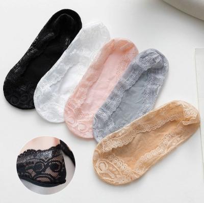 China Custom COTTON COTTON Women Spring And Summer Lace Non Slip Invisible Silicone Shallow Mouth Boat Socks for sale