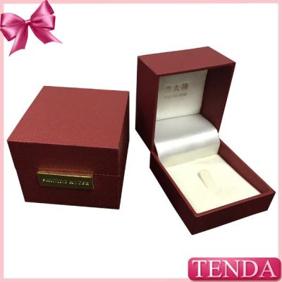 China Custom Wooden Plastic Velvet Leatherette Leather Wedding Engagement Diamond Ring Box for sale