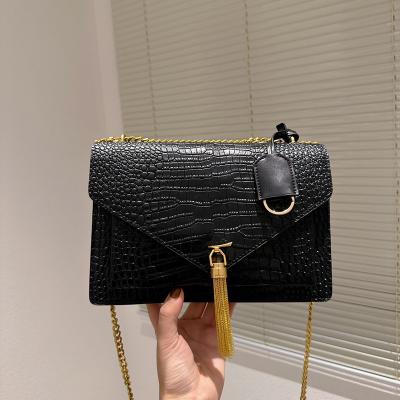 China Water Proof Wholesale Luxury Chained Cross - Body Bags Designer Brand Name Purses and Ladies Leather Handbags for sale