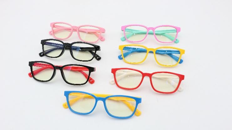 Verified China supplier - Wenzhou Zhiheng Glasses Co., Ltd.