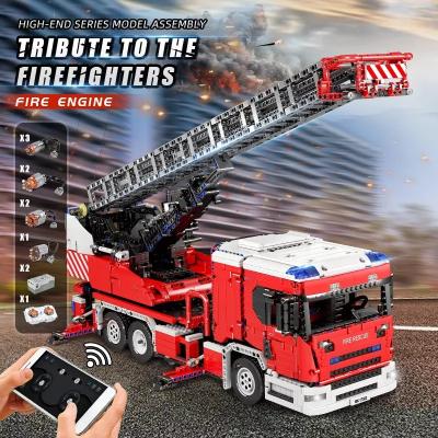 China Construction Toy Mold King 17022 technology science and technology 8 fire engine engines are fully equipped with the large fire extinguisher ladder for sale