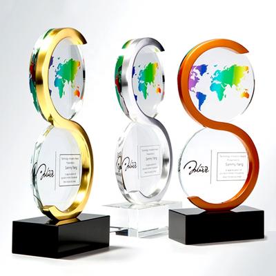 China Europe Personalized Super S Shape Crystal Trophy Award Glass Metal Trophy Plaque For CEO Souvenirs for sale