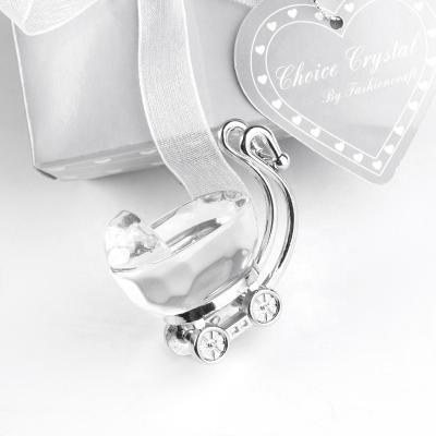 China Beautiful Mini Crystal Carriage Baby Favors Gift Souvenirs from Europe for sale