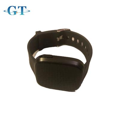 China Wearable Social Distance Reminder Distance Monitoring Device Social Distancing Bracelet with Vibration Alarm for sale