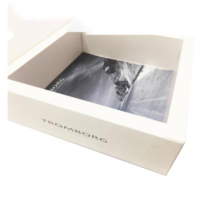 China Recyclable Customized Clear Window Paper Box Cosmetic Packaging With Plastic Insert for sale