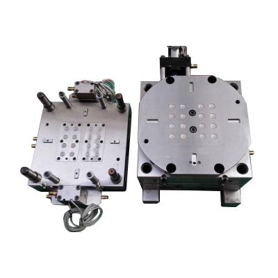 China Plastic Mold Maker Factory Rotary Plastic Injection Mold Mold For Production for sale