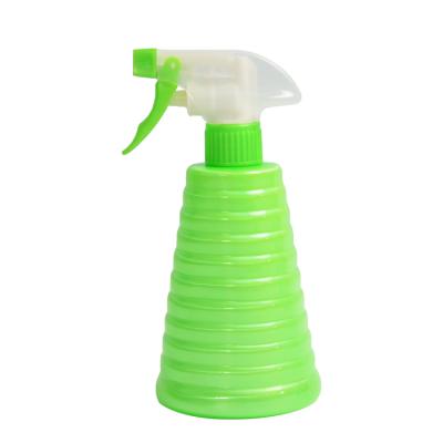 China High Quality 500ML PE Spray Bottle Empty Bottle Green Plastic Sprayer Refillable For Garden Trigger Cleaning Sprayer for sale