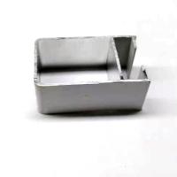 Chine OEM en aluminium usiné extérieur de taille standard des profils 6m de peinture au pistolet blanche à vendre