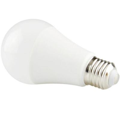 China Residential High Lumens Indoor LED A Light Bulb With E14/E27/B22 Base From 5w To 24W for sale