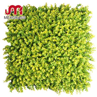 China Durable 20 Inch Indoor Or Outdoor UV Decorative Artificial Wall Green Hedge Proof Garden Green Vertical Wall for sale