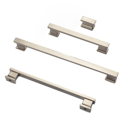 China Modern South Hills Brushed Nickel Cabinet Handles for sale