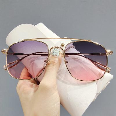 China Fashion sunglasses 2022 high quality optical glasses 9203 metal double bridge sunglasses men and women for sale